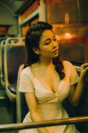 Ảnh 10: Hot girl Trâm Anh tiếp tục chụp ảnh sexy