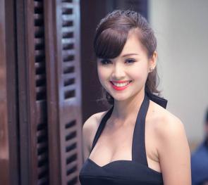 Ảnh 10: Top 10 hot girl xinh đẹp nhất Việt Nam